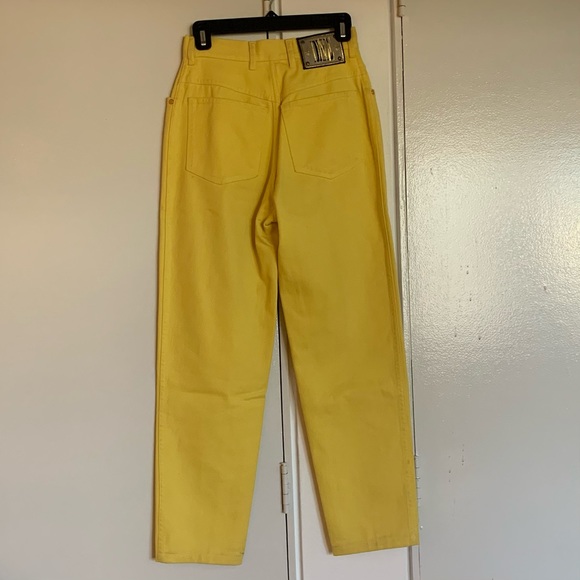 VINTAGE ESCADA YELLOW JEANS SIZE 34 - Picture 6 of 11